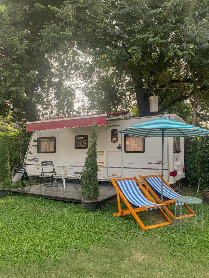 Nice Nite Campervans Αγιουτάγια Εξωτερικό φωτογραφία